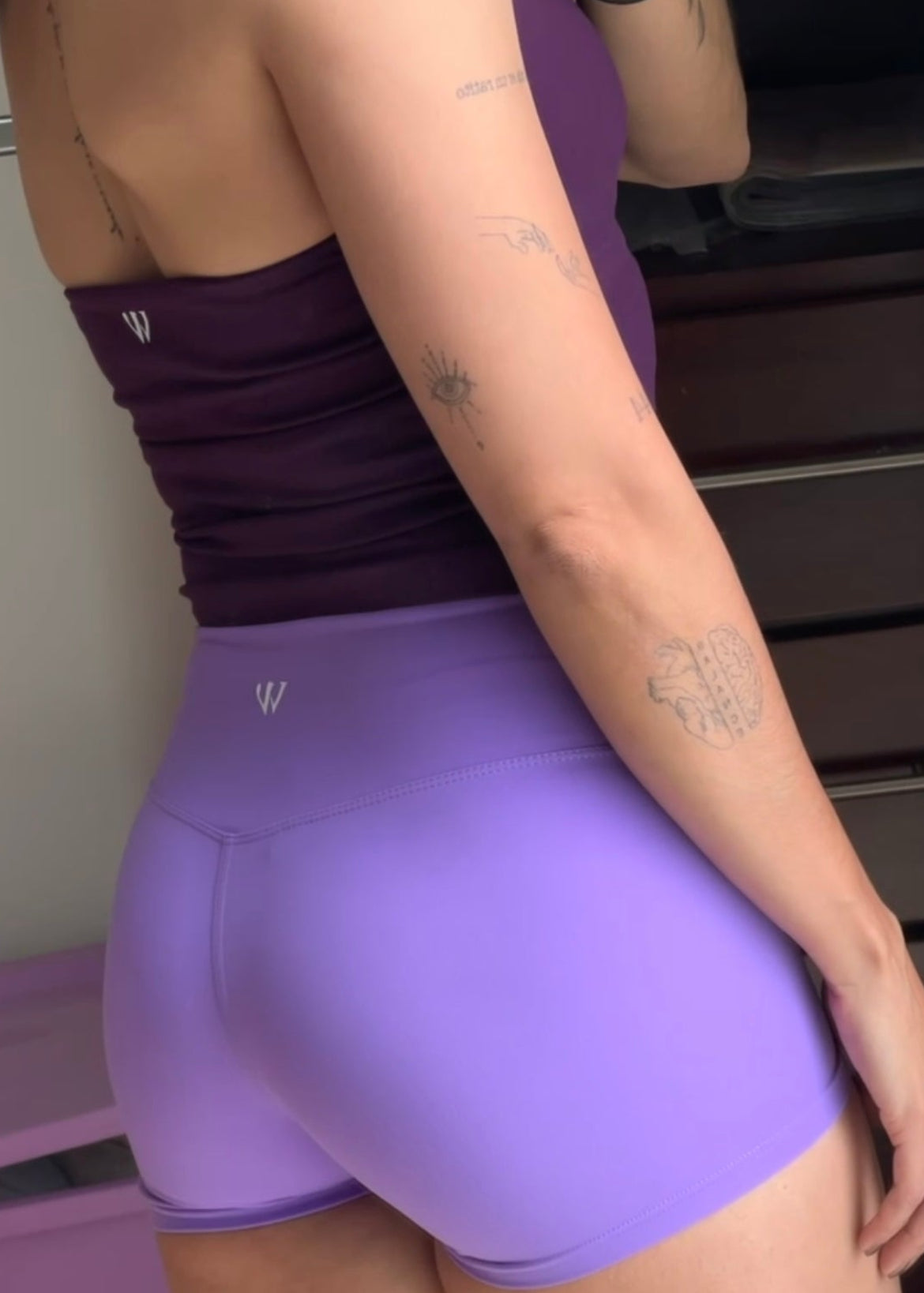 AURA SHORT