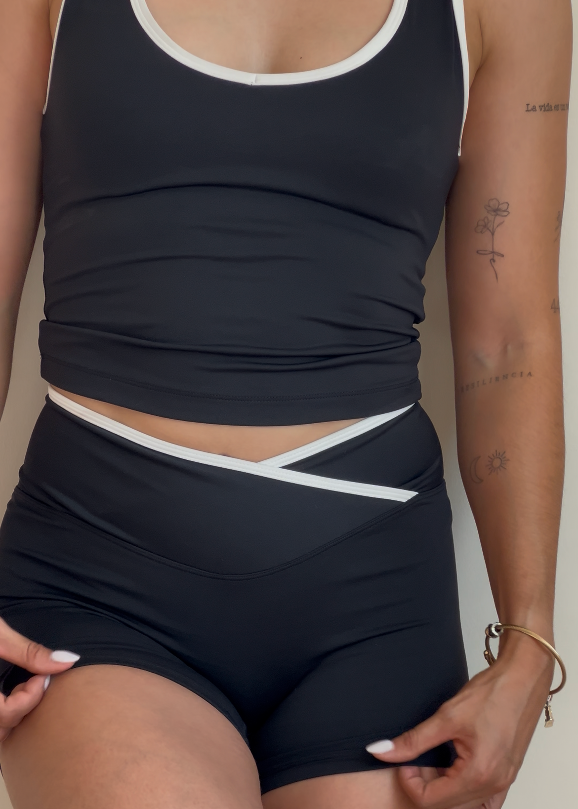EUNOIA SHORT